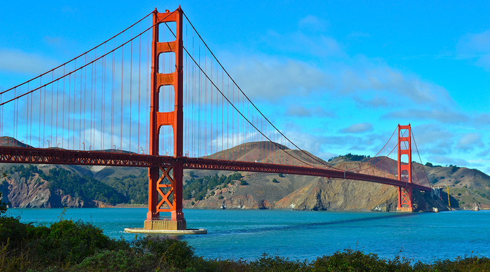 https://d3r8gwkgo0io6y.cloudfront.net/upload/golden bridge01.jpg